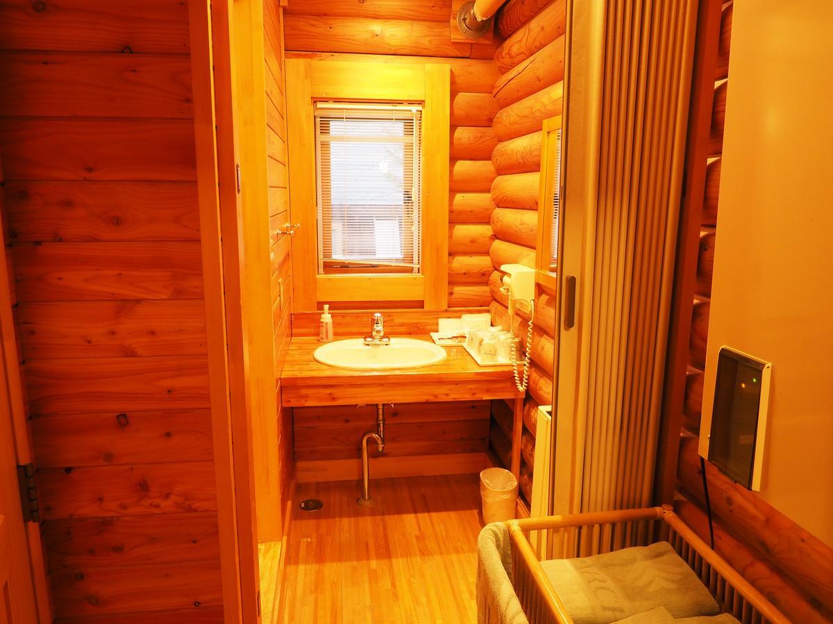 Log Hotel Larch Lake Kanayama Minamifurano Quarto foto